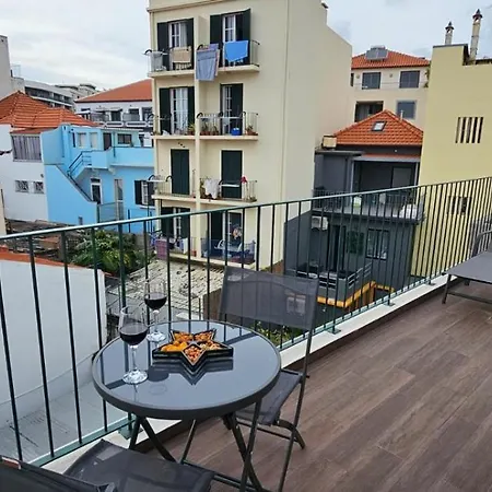Time Off Madeira Φουνκάλ