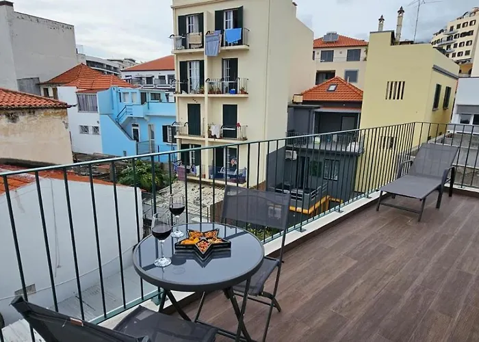 Time Off Madeira Funchal (Madeira)